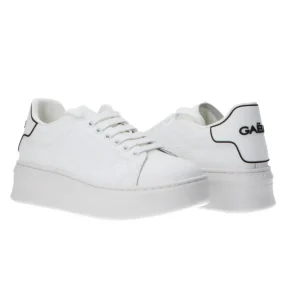 Gaelle Paris Donna Sneakers | Sneakers-Addict in action leather Bianco nero monogram