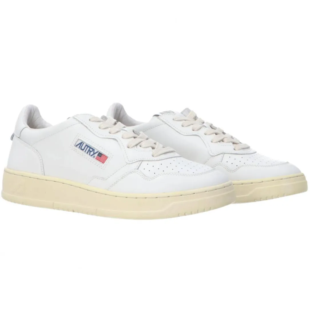 aulmgg_low_man_goat_bianc_1.webp Autry Donna Sneakers | Sneakers-AULMGG low man goat Bianco Nappa