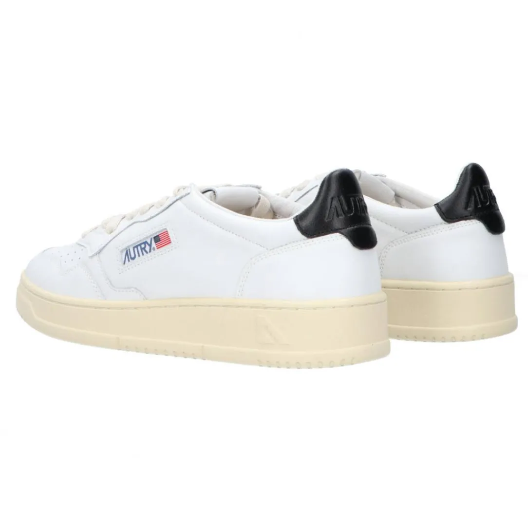 aulmgg_low_man_goat_bianc_3-1.webp Autry Donna Sneakers | Sneakers-AULMGG low man goat Bianco nero