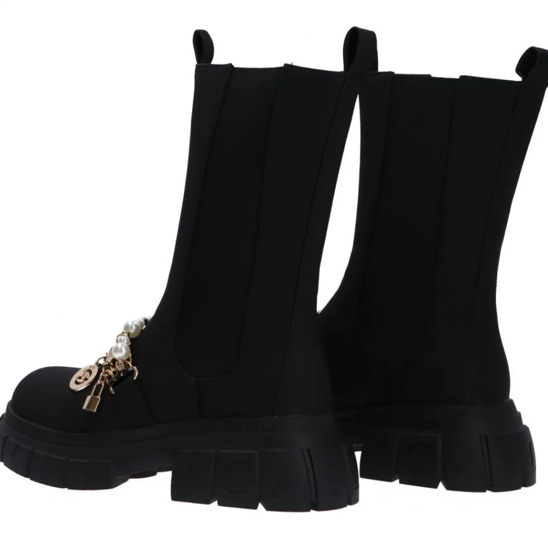 gbcdp_ecopelle_con_charms_3.webp Gaelle Paris Donna Stivaletti E Stivali-GBCDP3121 ECOPELLE CON CHARMS Nero